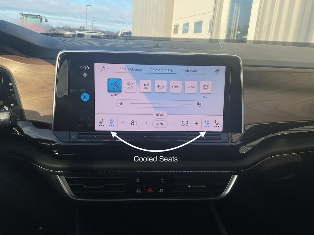 used 2024 Volkswagen Atlas car, priced at $26,653