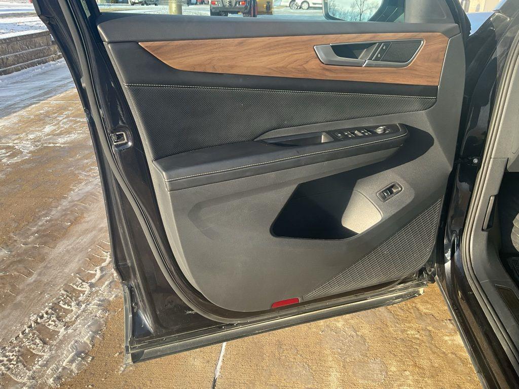 used 2024 Volkswagen Atlas car, priced at $26,653