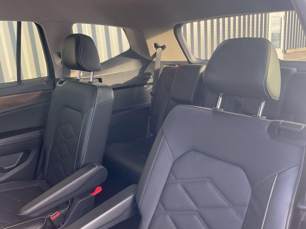 used 2024 Volkswagen Atlas car, priced at $26,653