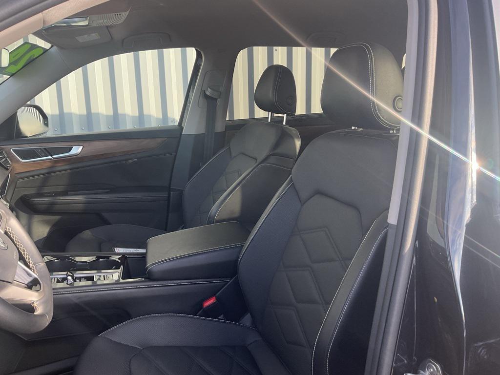 used 2024 Volkswagen Atlas car, priced at $26,653