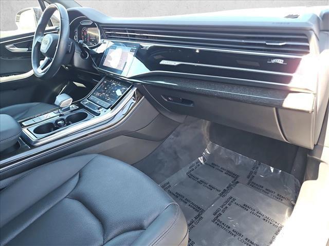 Audi Q7 view 23