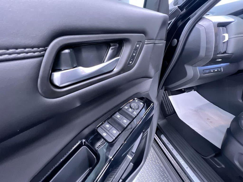 new 2026 Nissan Pathfinder car, priced at $55,079