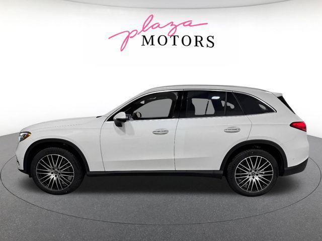 new 2026 Mercedes-Benz GLC 300 car, priced at $61,669