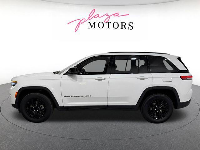 used 2024 Jeep Grand Cherokee car, priced at $28,500