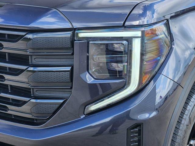 used 2024 GMC Sierra 1500 car, priced at $39,900