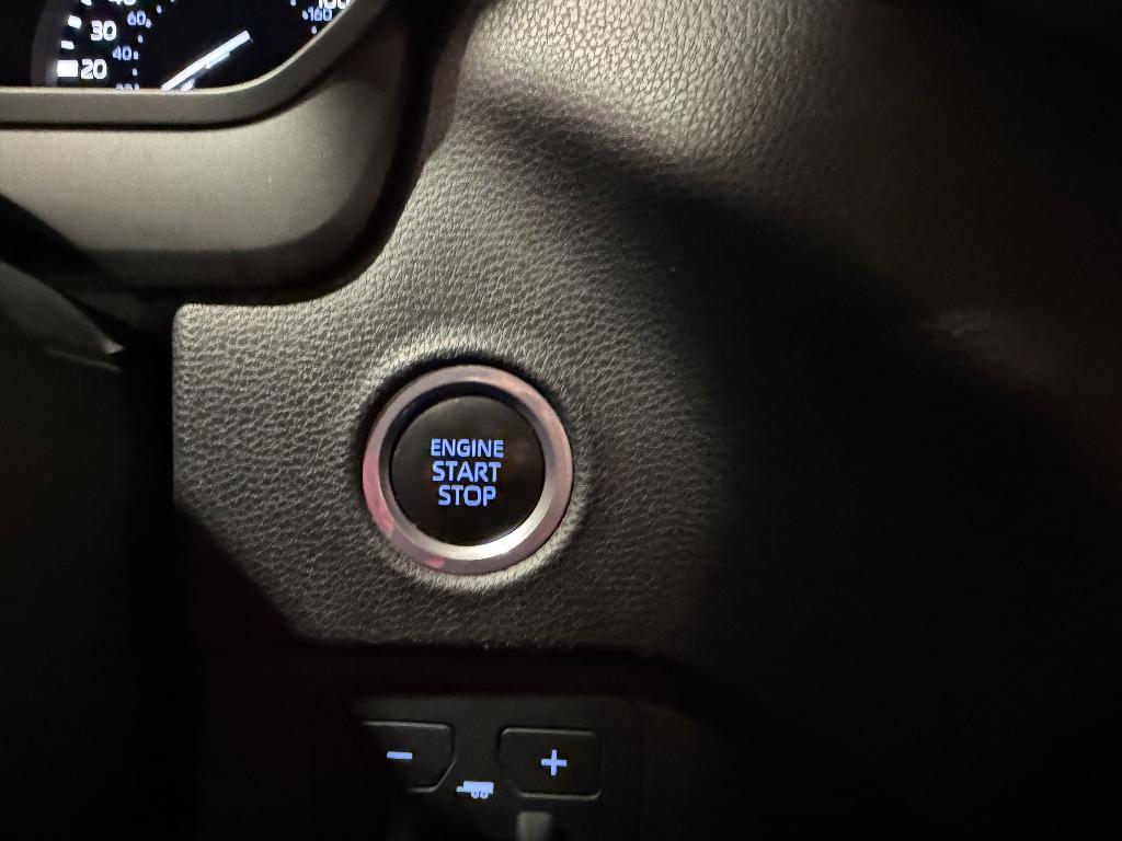 used 2022 Toyota Tundra car, priced at $40,995