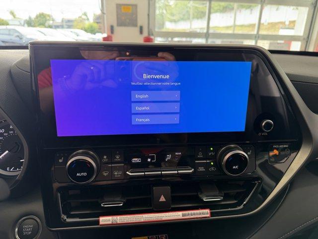 new 2025 Toyota Highlander car, priced at $50,998