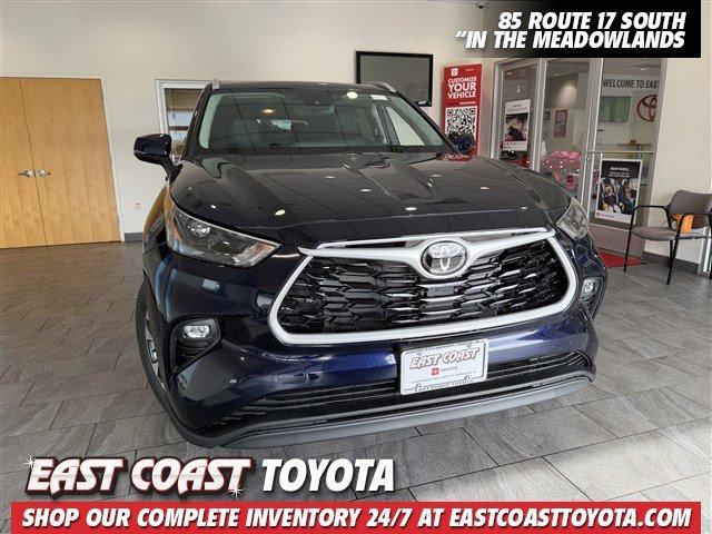 new 2025 Toyota Highlander car, priced at $50,998