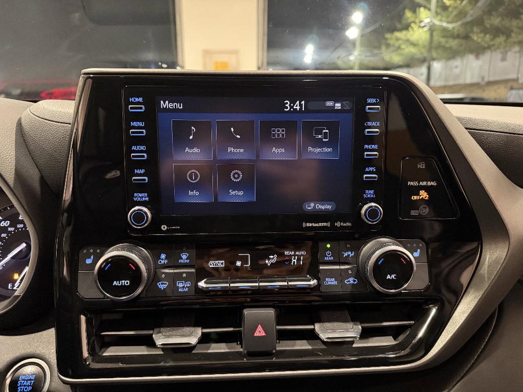 used 2021 Toyota Highlander car, priced at $32,995