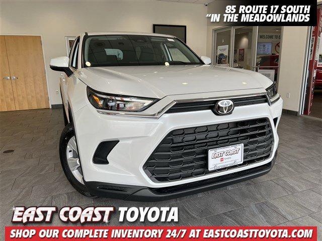 new 2025 Toyota Grand Highlander car, priced at $45,948