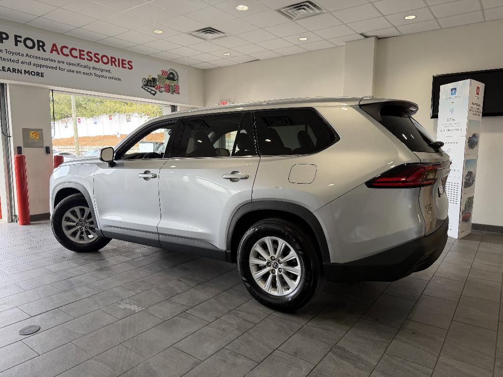 used 2025 Toyota Grand Highlander car, priced at $45,595