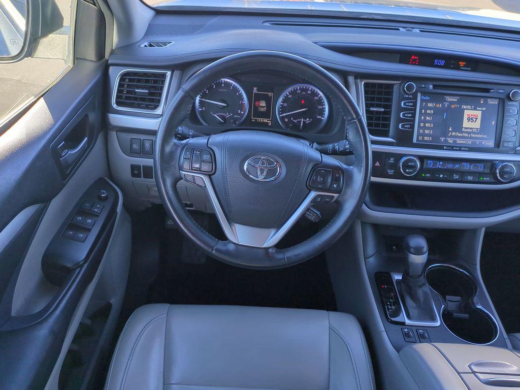used 2017 Toyota Highlander car, priced at $19,172