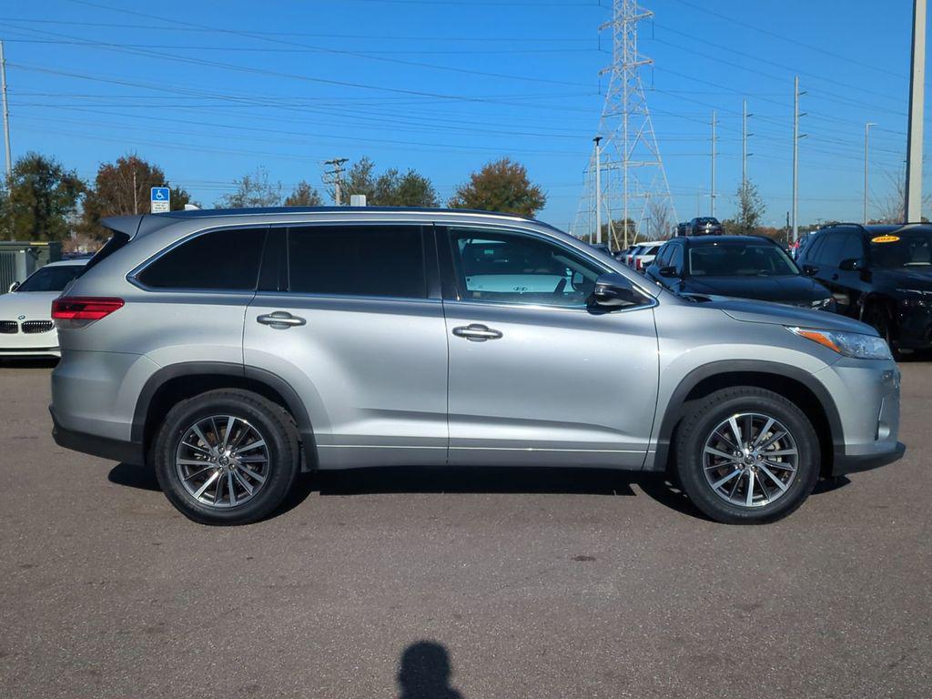 used 2017 Toyota Highlander car, priced at $19,172