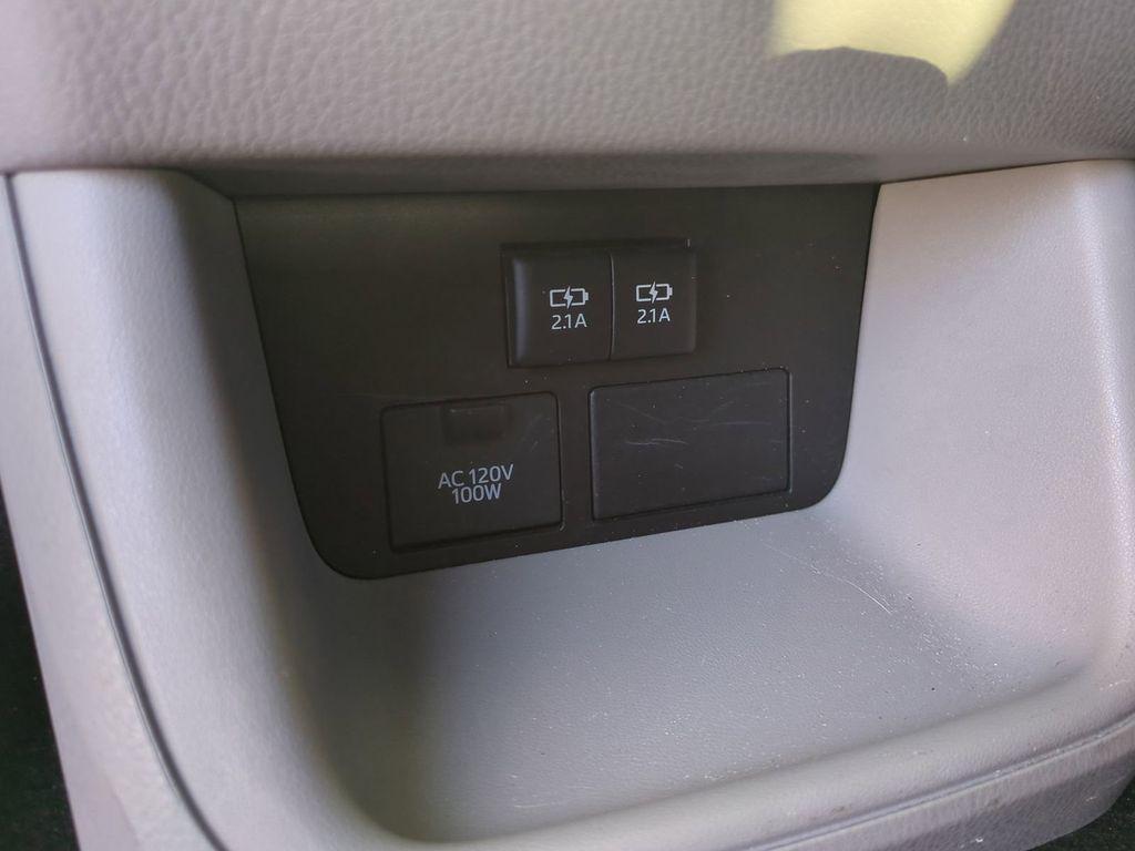 used 2017 Toyota Highlander car, priced at $19,172