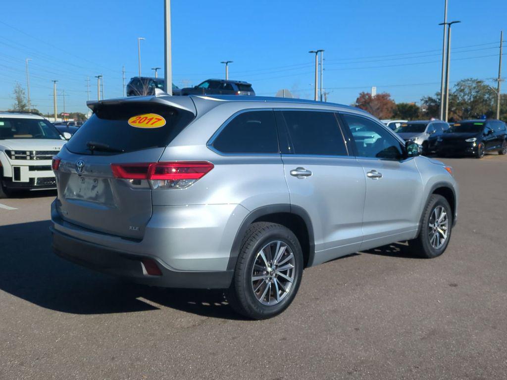 used 2017 Toyota Highlander car, priced at $19,172