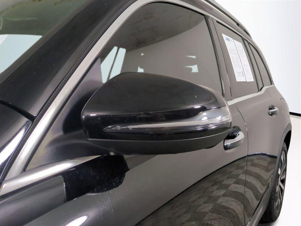 used 2020 Mercedes-Benz GLB 250 car, priced at $19,186