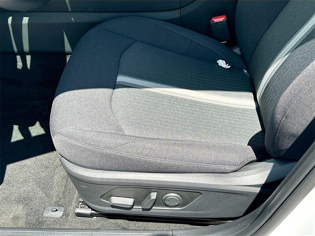 new 2025 Hyundai Sonata Hybrid car, priced at $28,517