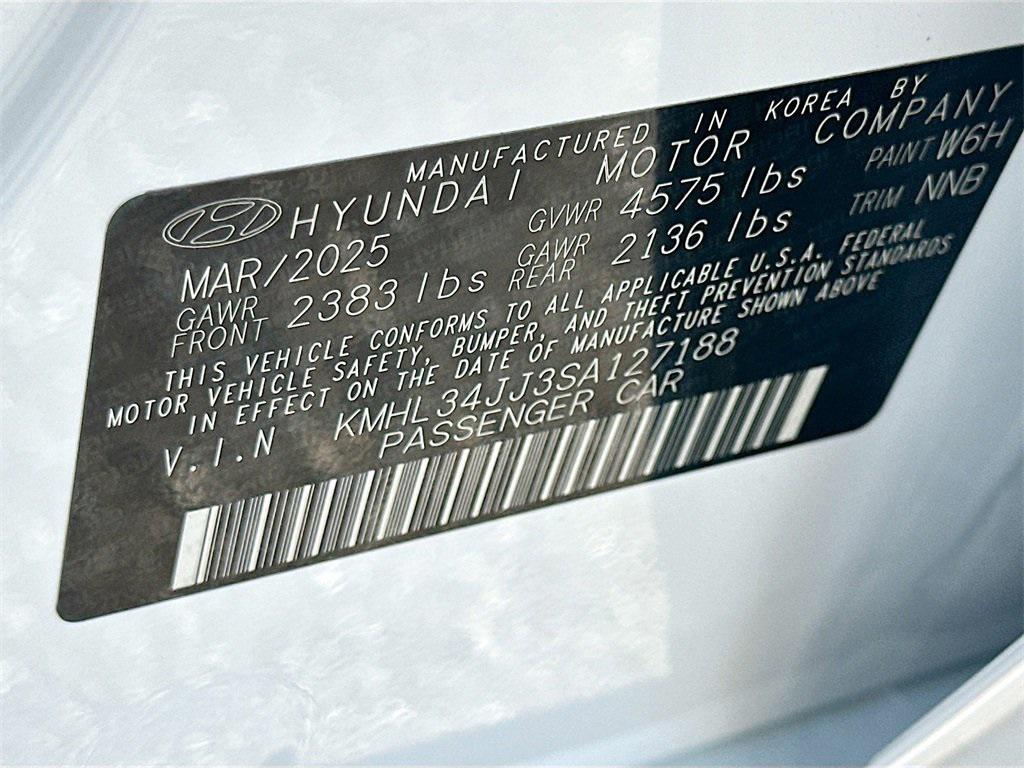 new 2025 Hyundai Sonata Hybrid car, priced at $28,517