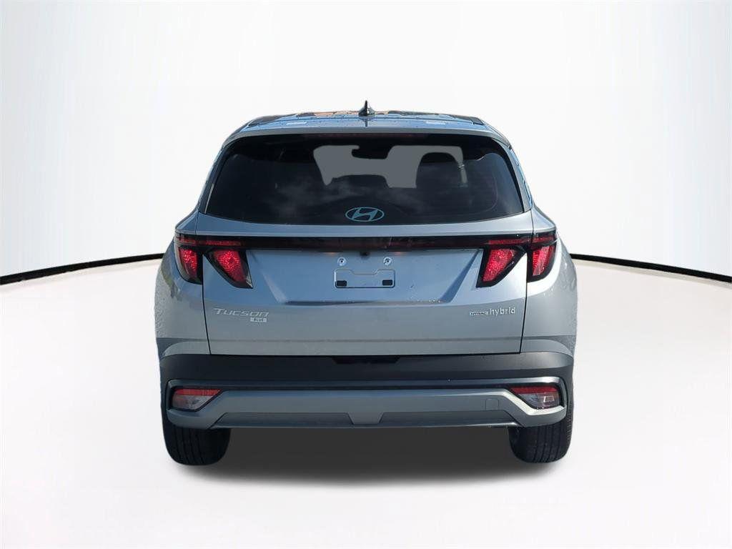 new 2026 Hyundai TUCSON Hybrid car, priced at $30,313