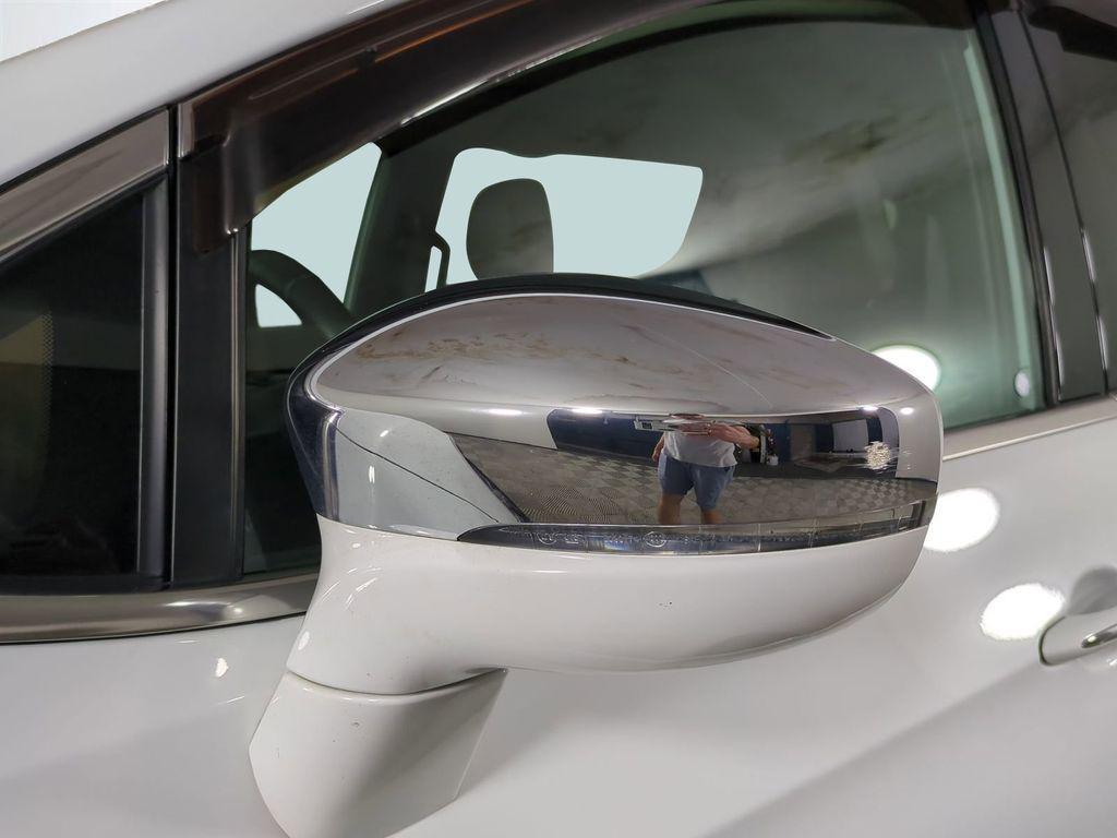 used 2019 Chrysler Pacifica car, priced at $18,191