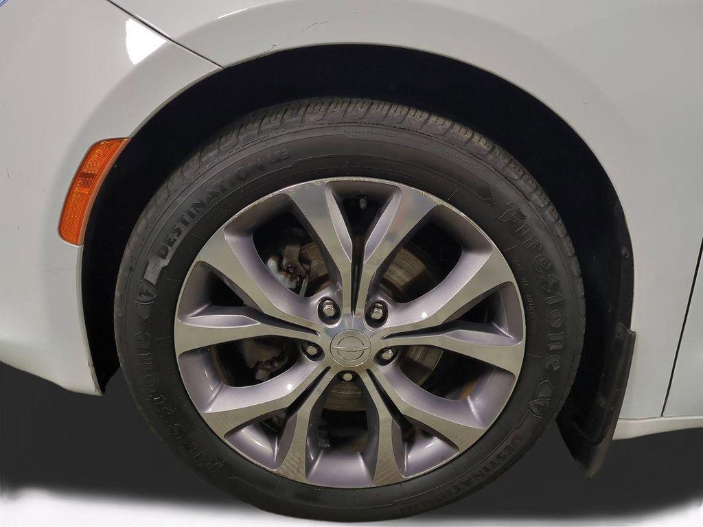 used 2019 Chrysler Pacifica car, priced at $18,191