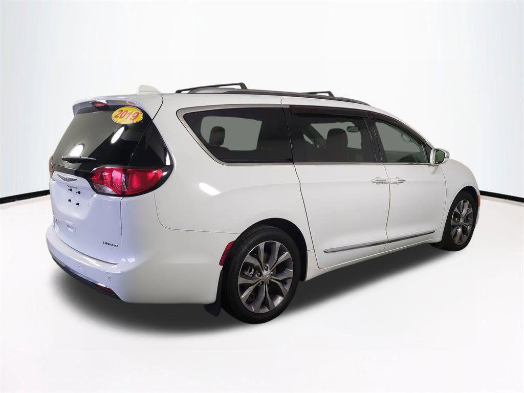 used 2019 Chrysler Pacifica car, priced at $18,191