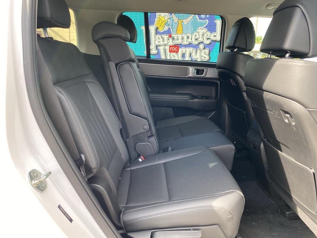 used 2024 Hyundai Santa Fe car, priced at $25,991