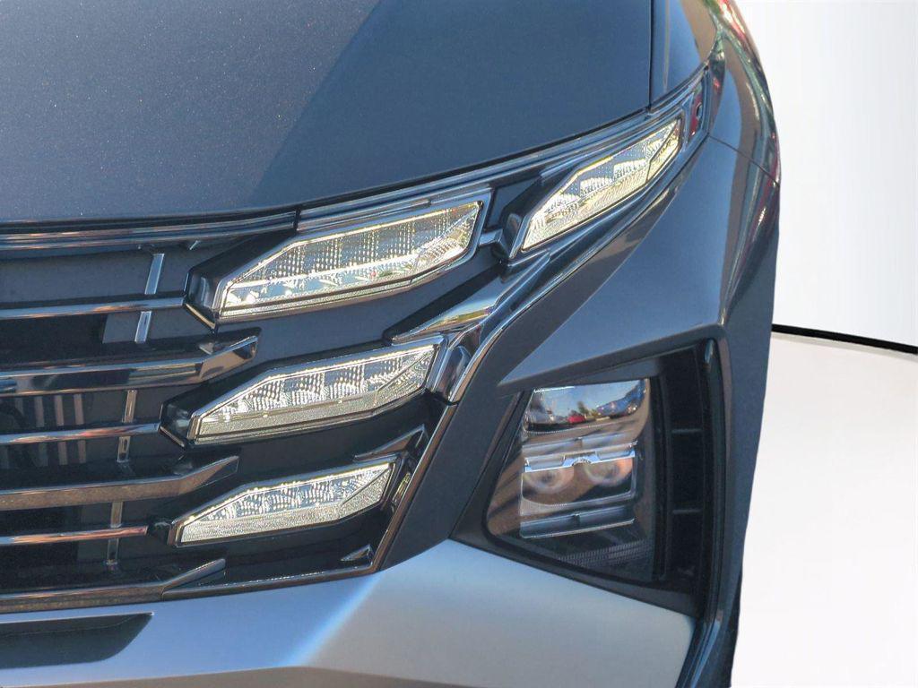 new 2026 Hyundai TUCSON Hybrid car, priced at $38,450