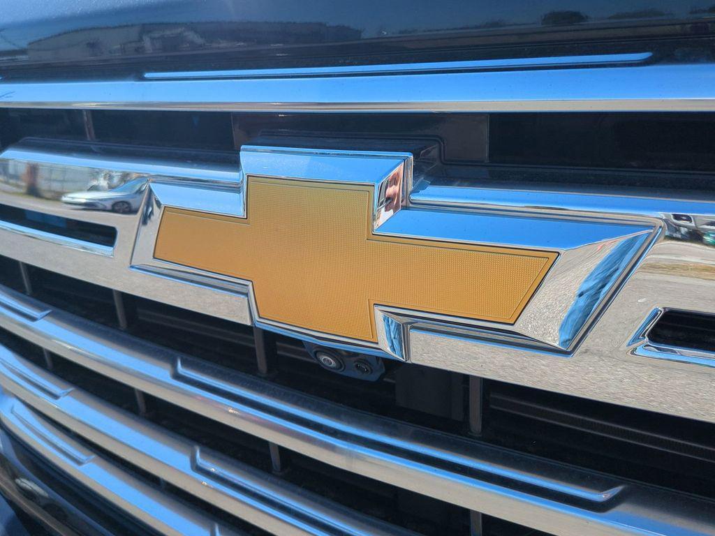 used 2024 Chevrolet Silverado 2500 car, priced at $64,381