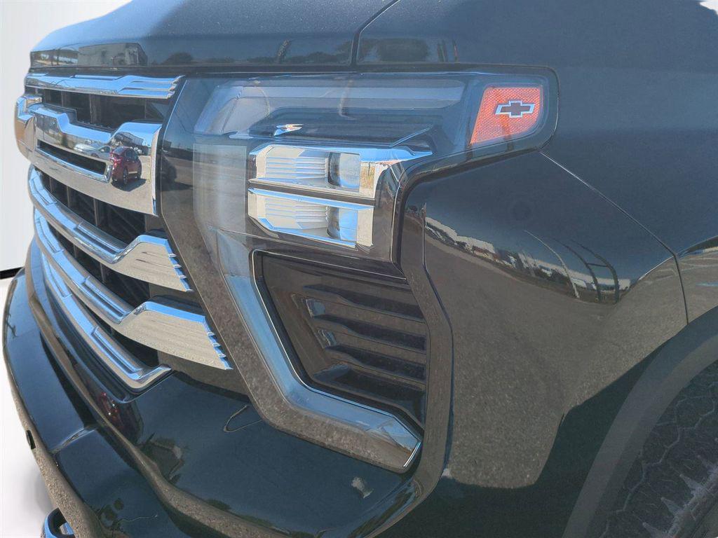 used 2024 Chevrolet Silverado 2500 car, priced at $64,381