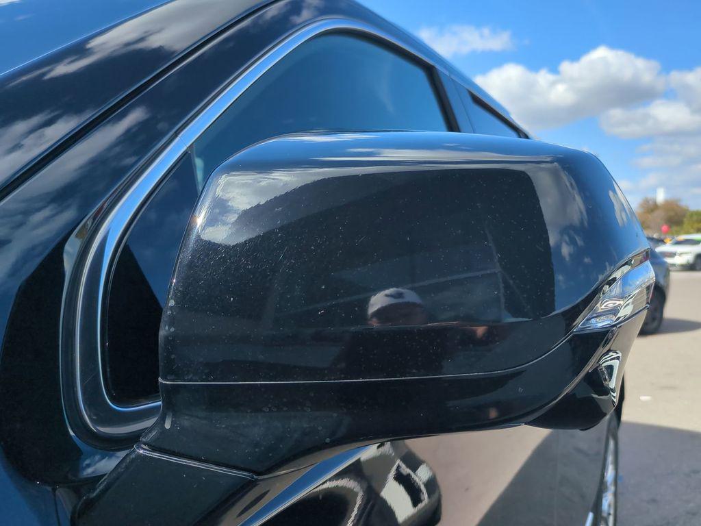 used 2025 GMC Yukon car, priced at $64,885