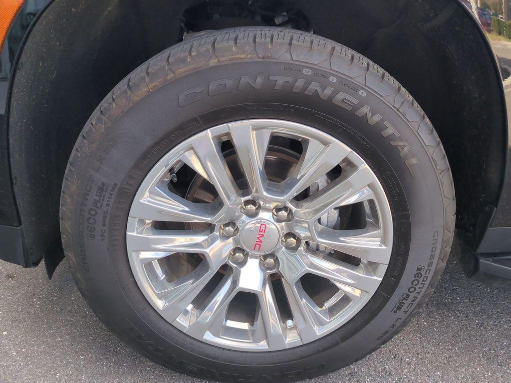 used 2025 GMC Yukon car, priced at $64,885