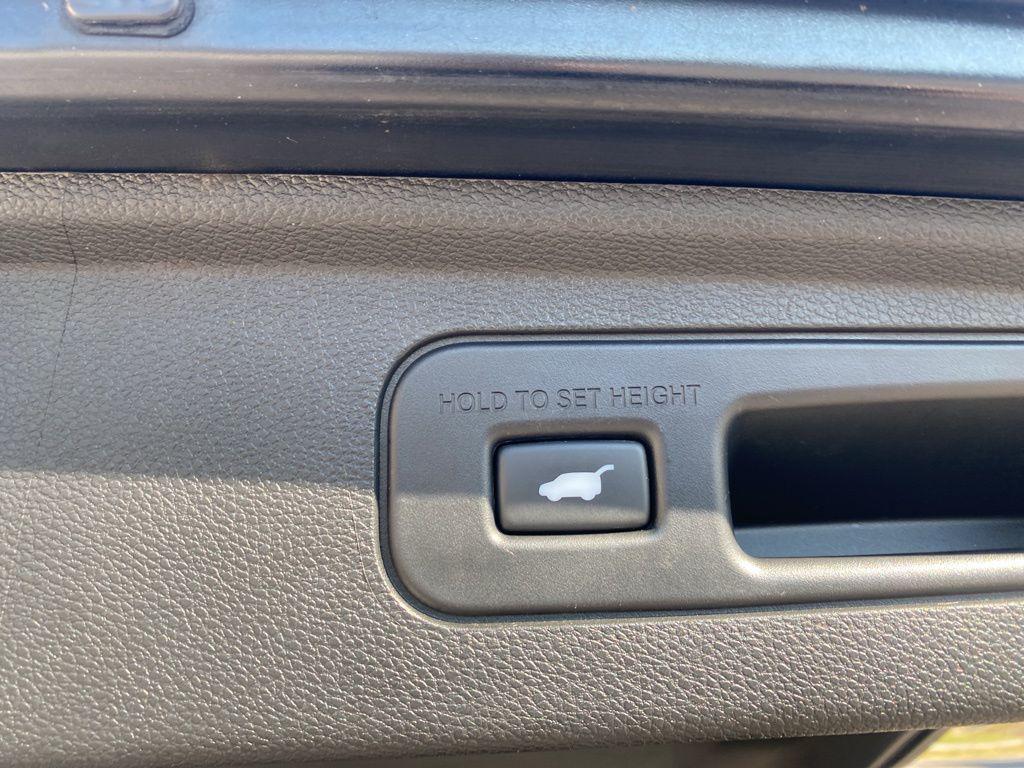 used 2024 Honda Odyssey car, priced at $31,390