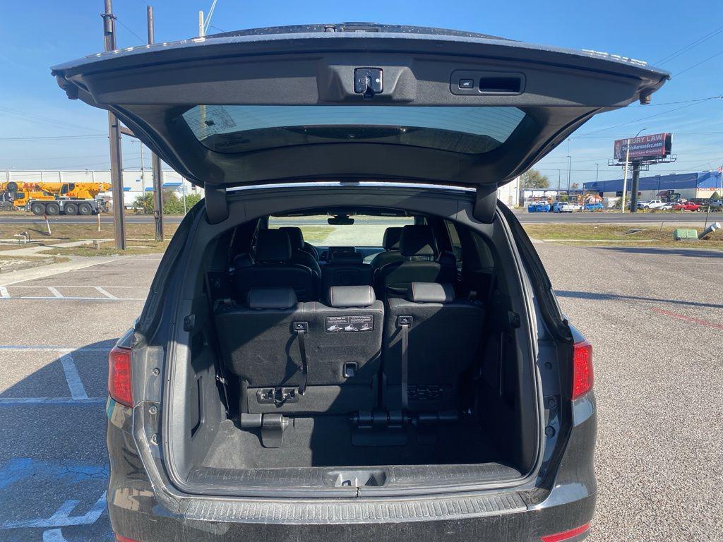 used 2024 Honda Odyssey car, priced at $31,390