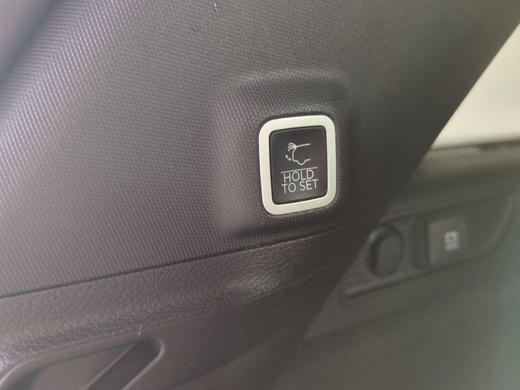 used 2024 Jeep Grand Cherokee car, priced at $46,094