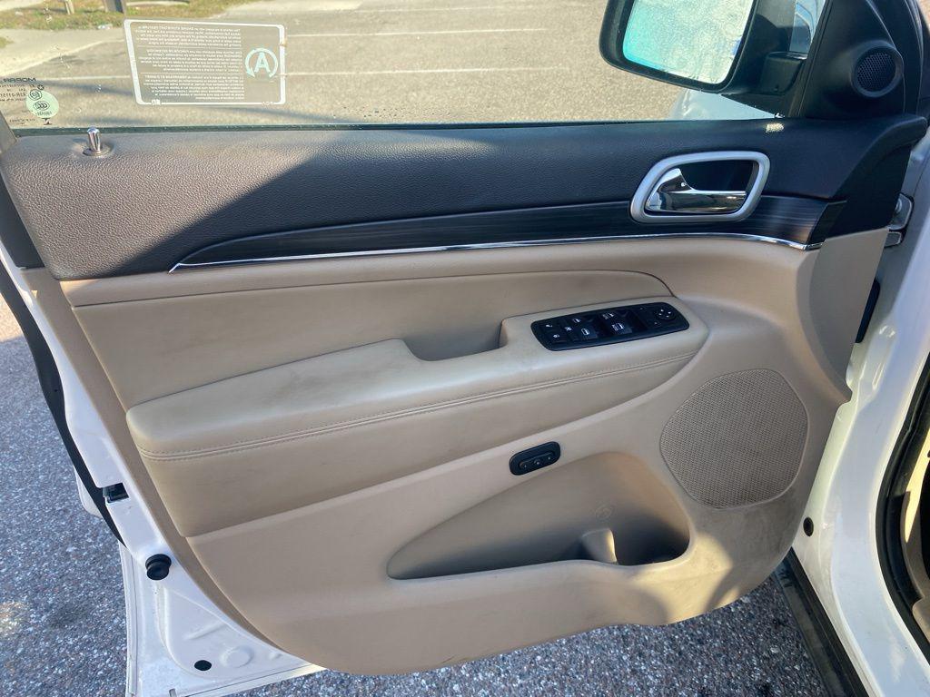 used 2019 Jeep Grand Cherokee car, priced at $18,239