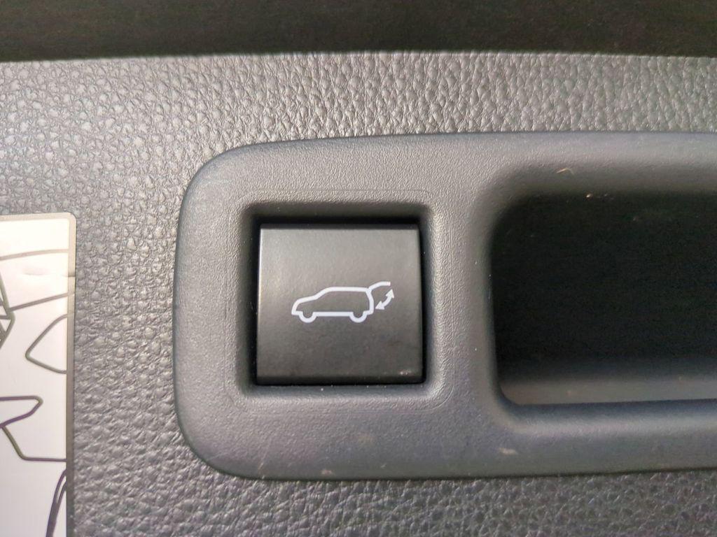 used 2021 Toyota Highlander car, priced at $26,591