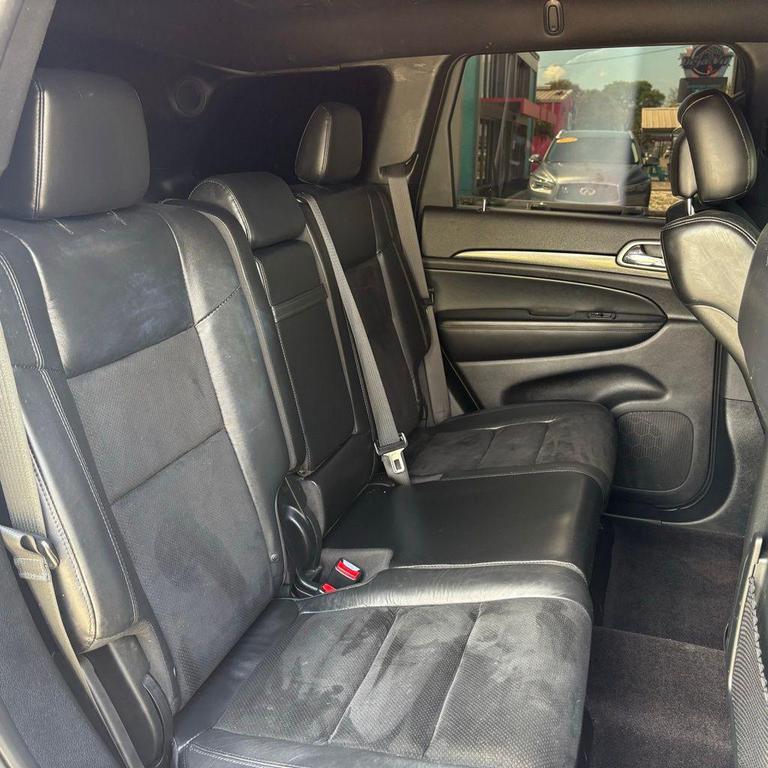 used 2018 Jeep Grand Cherokee car, priced at $13,611