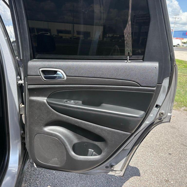 used 2018 Jeep Grand Cherokee car, priced at $13,611