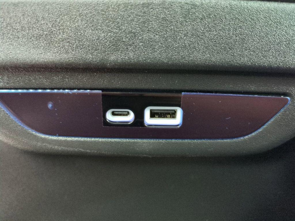 used 2025 Chrysler Pacifica car, priced at $32,789