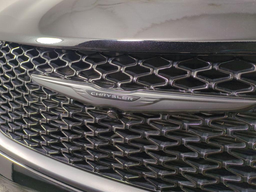 used 2025 Chrysler Pacifica car, priced at $32,789