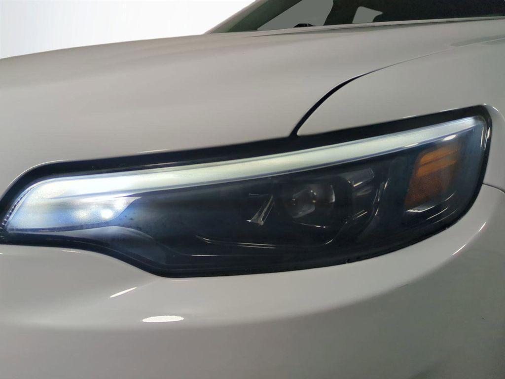 used 2019 Jeep Cherokee car, priced at $16,198