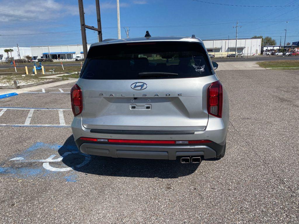 used 2024 Hyundai Palisade car, priced at $33,670