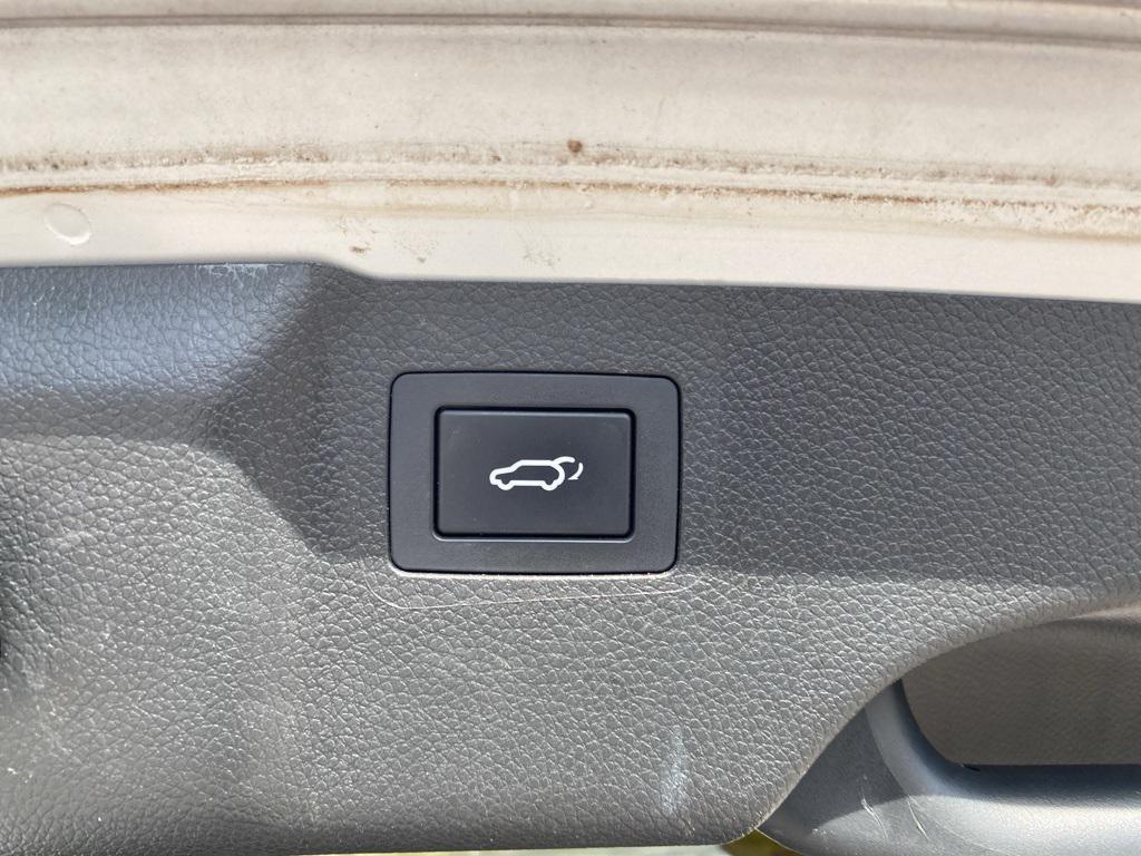 used 2019 Hyundai Santa Fe XL car, priced at $15,440