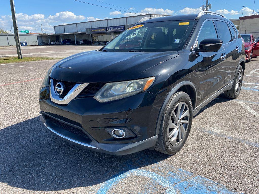 used 2015 Nissan Rogue car, priced at $13,158