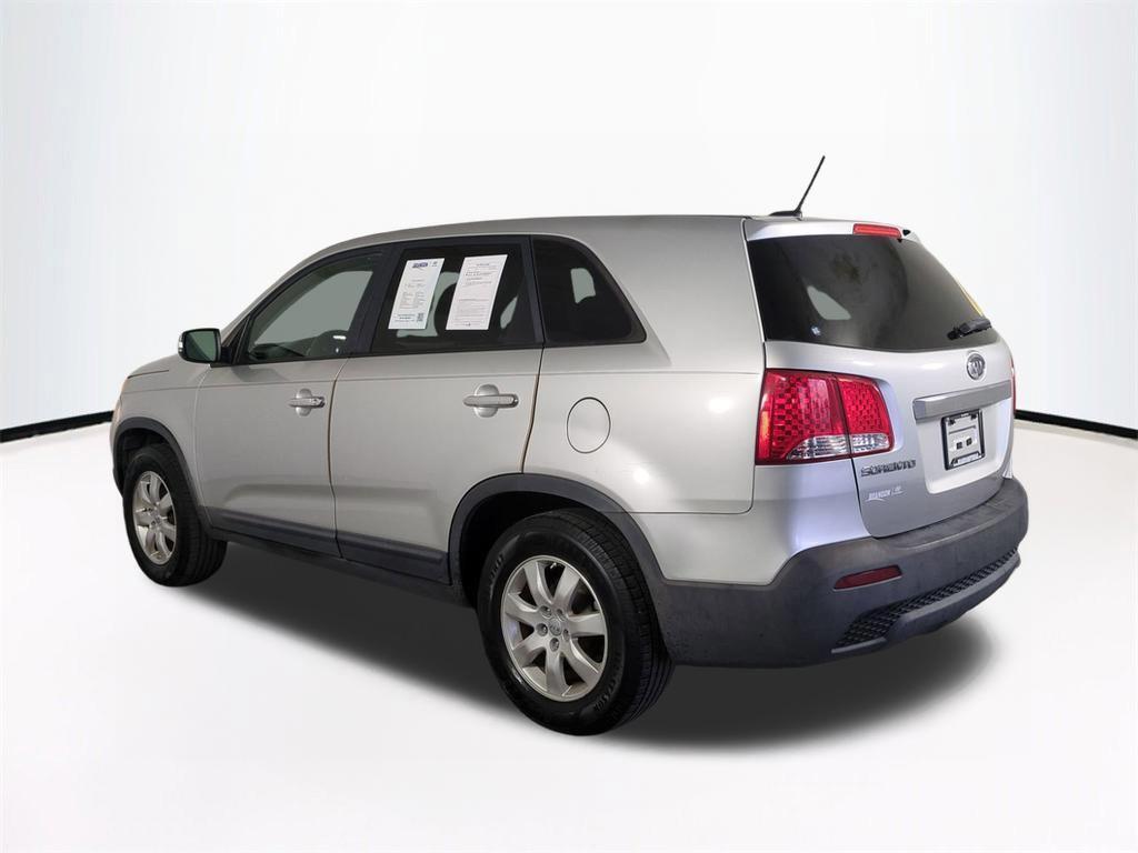 used 2013 Kia Sorento car, priced at $5,991