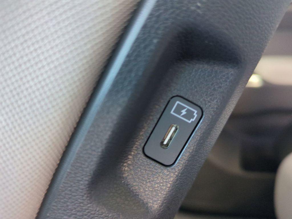 used 2025 Hyundai Santa Fe car, priced at $28,270