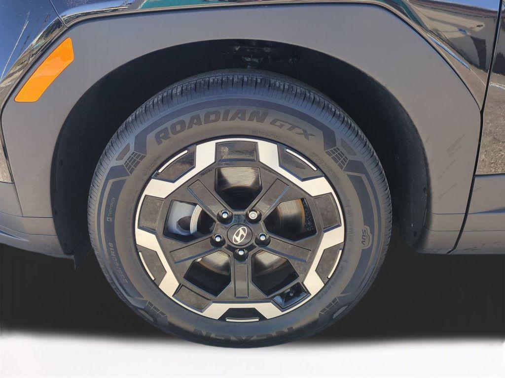 used 2025 Hyundai Santa Fe car, priced at $28,270