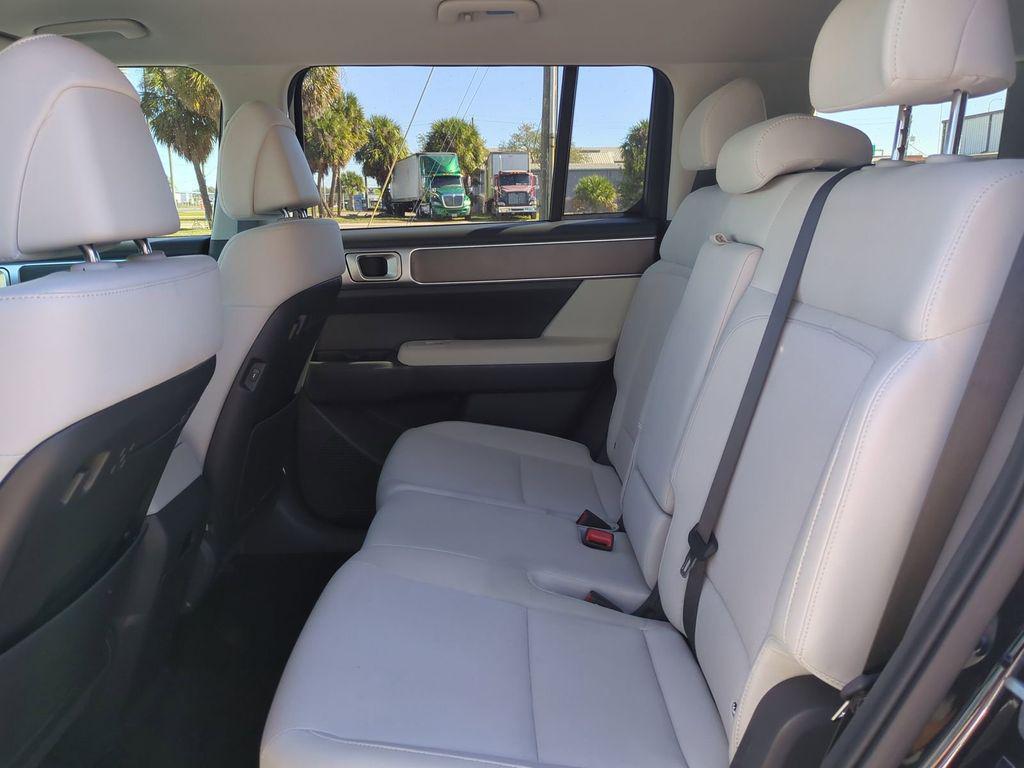 used 2025 Hyundai Santa Fe car, priced at $28,270