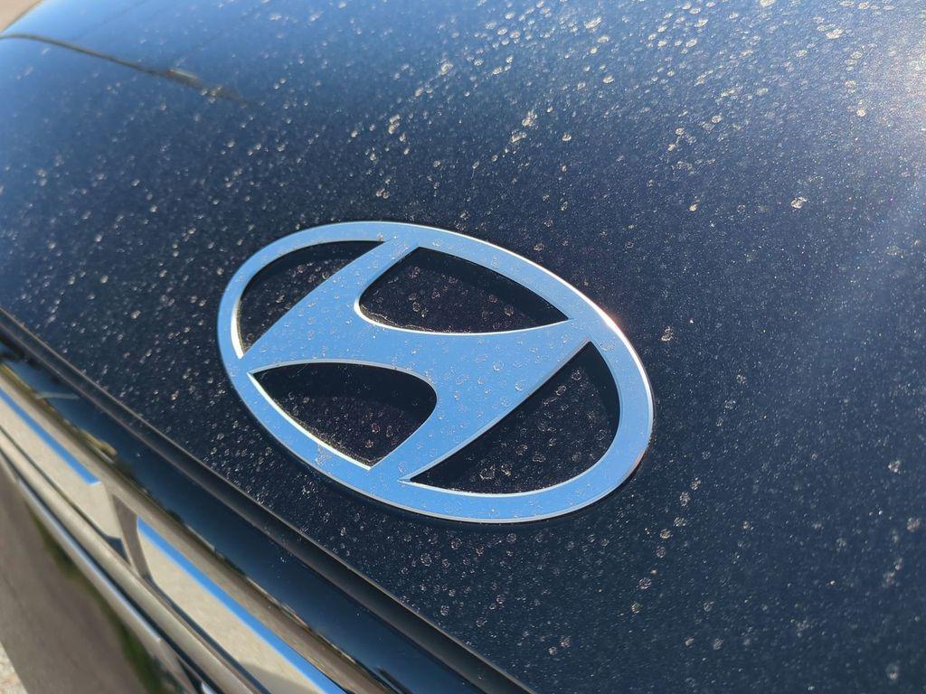 used 2025 Hyundai Santa Fe car, priced at $28,270